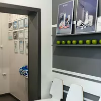 Входная зона стоматологической клиники Витаника на ул. Малая Бухарестская, д. 2